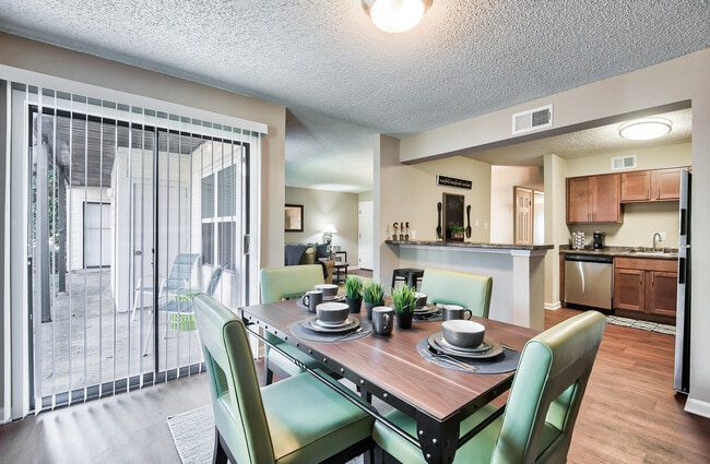 Photo - Farmington Gates