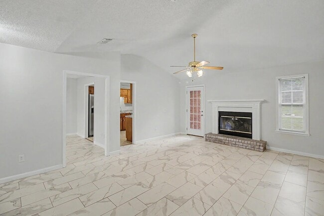 Photo - 340 McCumber Dr