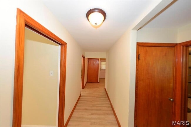 Photo - 1005 Hawthorn Ave