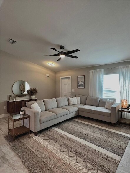 Photo - 1194 S Lassonde St