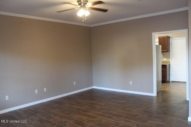 Photo - 1007 Bassett Dr Unit B