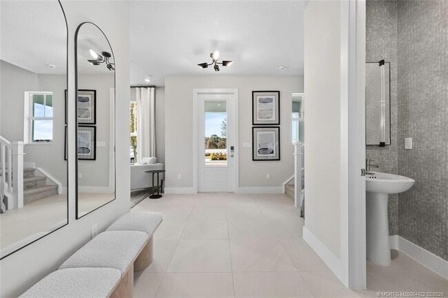 Photo - 823 SW Pr Ave