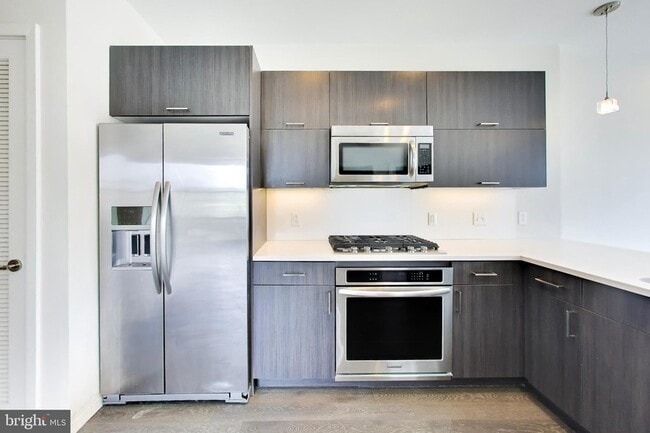 Photo - 1350 Maryland Ave NE Unit 316