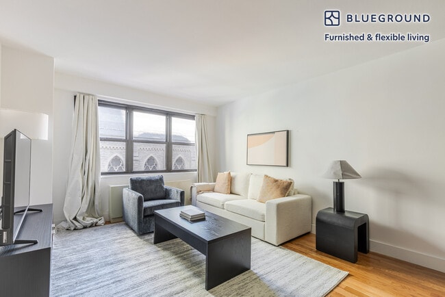 Photo - 160 E 88th St Unit FL5-ID1967