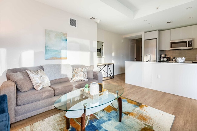 Photo - 131 Seaport Blvd Unit SI FL8-ID1050365P