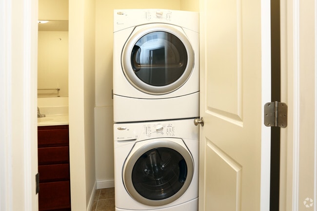 Washer & Dryer - 29th Street Townhomes