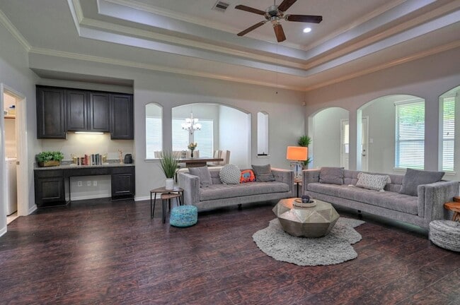 Photo - 7810 Oak Moss Dr