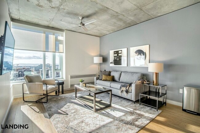 Building Photo - 800 S Harvard Blvd Unit 508