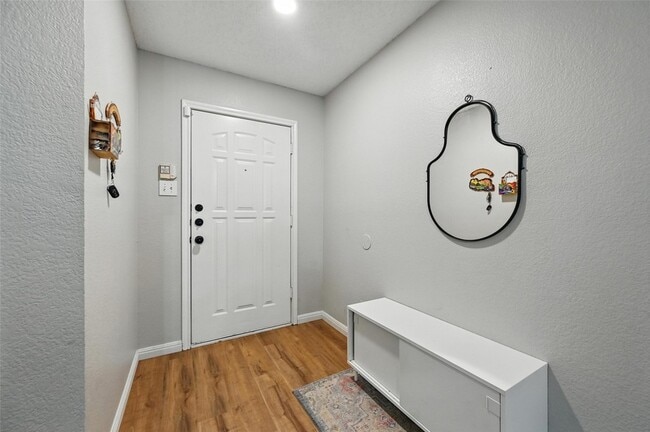 Photo - 636 Capricorn St