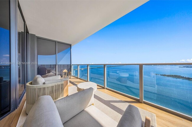 Photo - 700 NE 24th St Unit 4007