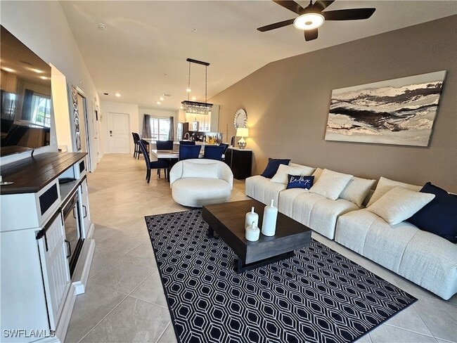 Building Photo - 5427 Double Eagle Cir Unit 2825