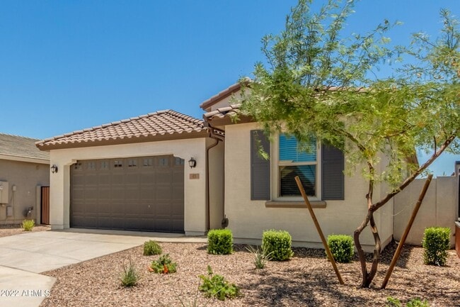 Photo - 43 E Capricorn Way