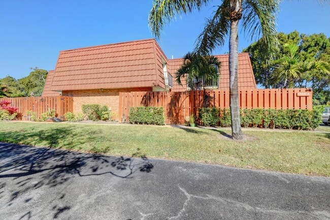 Building Photo - 3409 Spanish Wells Dr Unit 56A