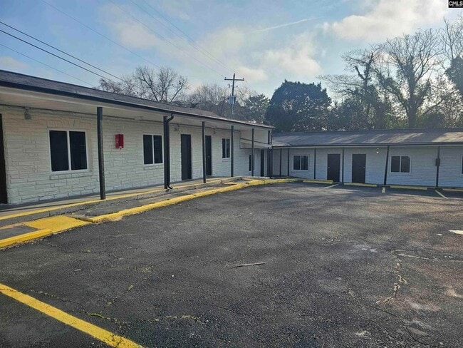 Building Photo - 2322 Two Notch Rd