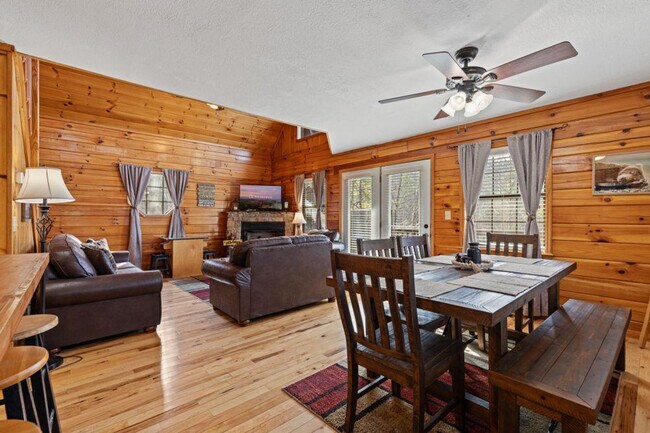 Photo - 1652 Raccoon Den Way Unit ID1266362P