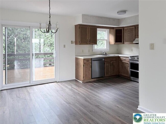Photo - 1217 N Nelson St