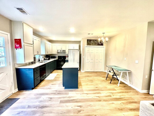 Photo - 2560 Hammond Dr Unit SI ID1543019P