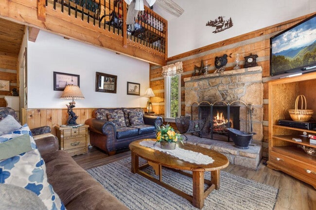 Building Photo - 2747 Overholt Trail Unit ID1266981P