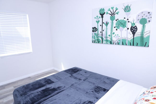 Photo - 1109 Douglas Rd Unit ID1056522P