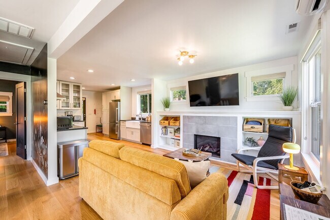 Photo - 8515 29th Ave NW Unit SI ID1035882P