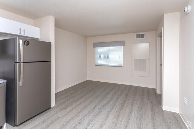 1BR, 1BA - WaterWalk Plymouth