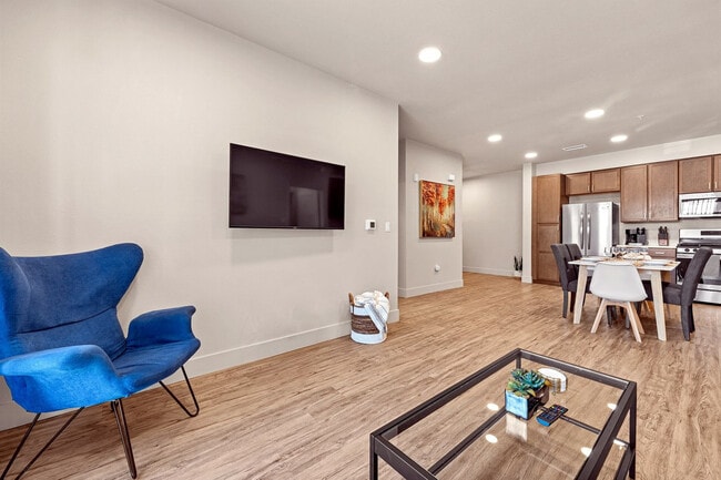 Photo - 1100 Solitude Trl Unit SI ID1585305P