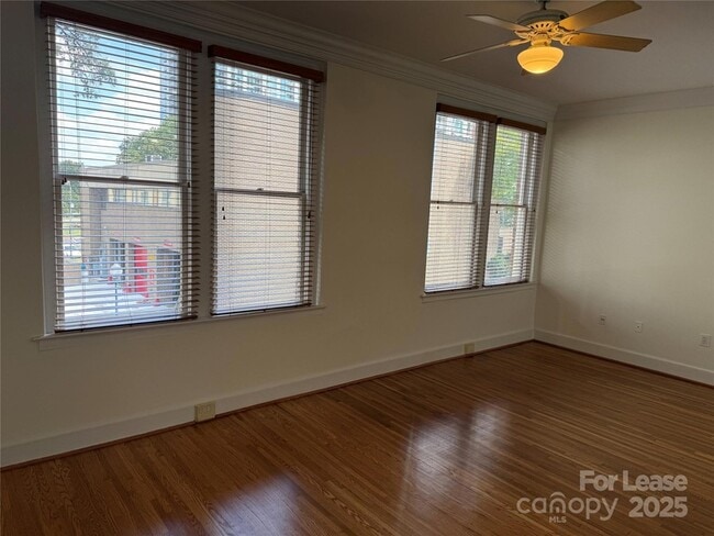 Photo - 515 N Church St Unit 204