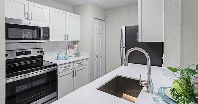 Photo - Sabal Palm at Lake Buena Vista Apartment Homes