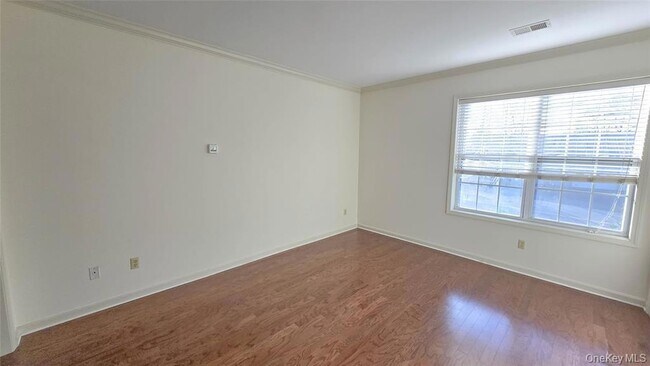 Photo - 106 Canter Ct
