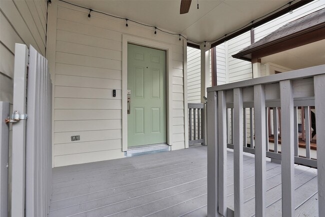 Photo - 1422 W 24th St