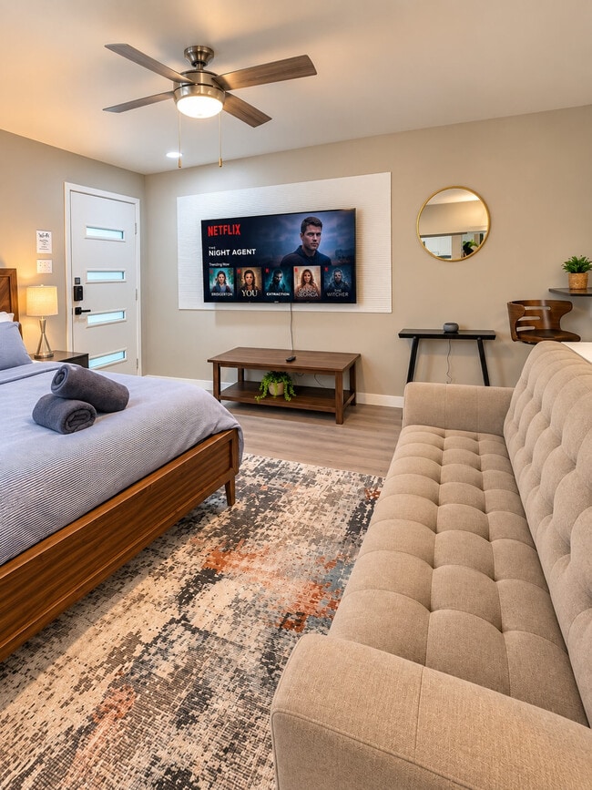 Building Photo - 6811 Great Northern Blvd Unit SI ID1497886P