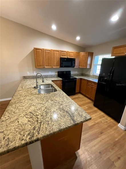 Photo - 9094 N Peachtree Way