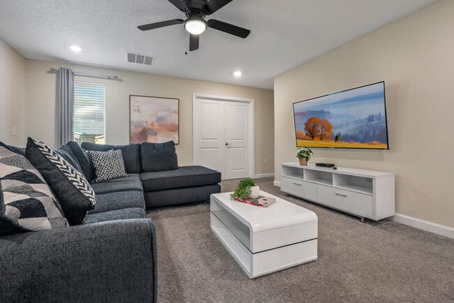 Building Photo - 4532 Target Blvd Unit ID1280911P