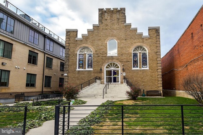 Photo - 625 Park Rd NW Unit 8