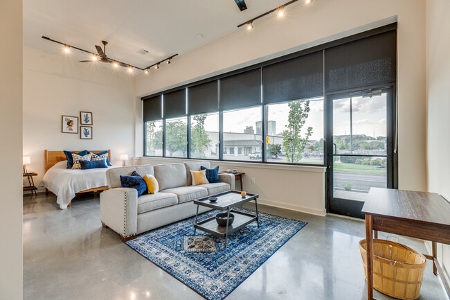 Studio - City South Apartments