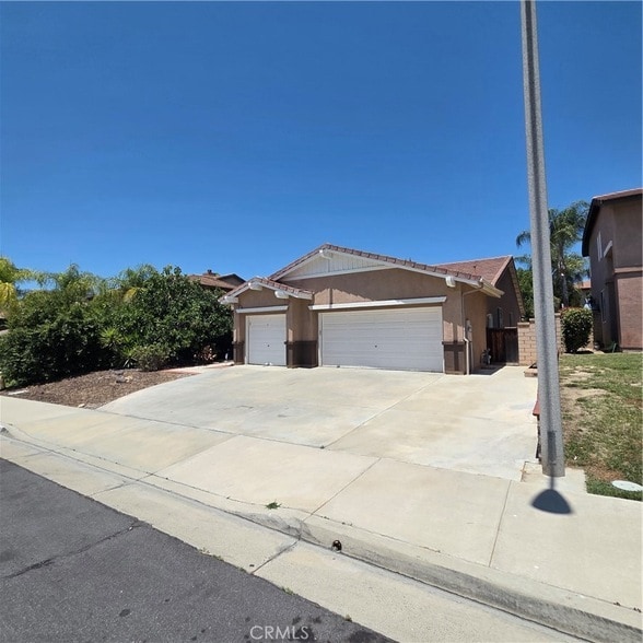 Photo - 41089 Robards Way
