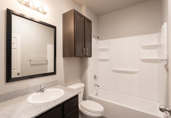 Sentry - 645 SF - The Echelon