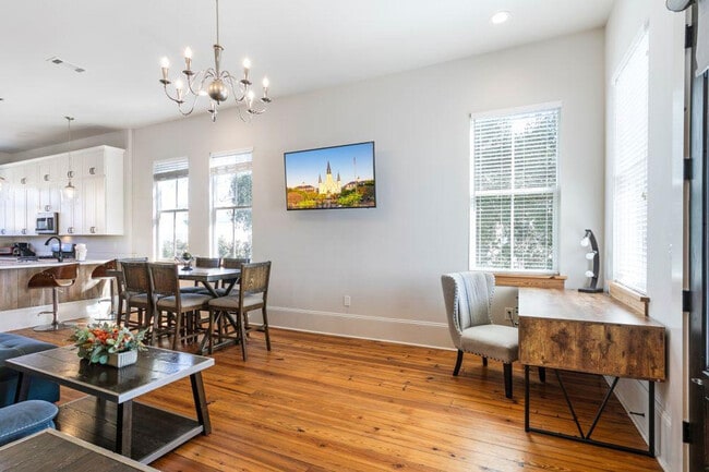 Building Photo - 1501 Robert C. Blakes Sr. Dr Unit ID1269199P