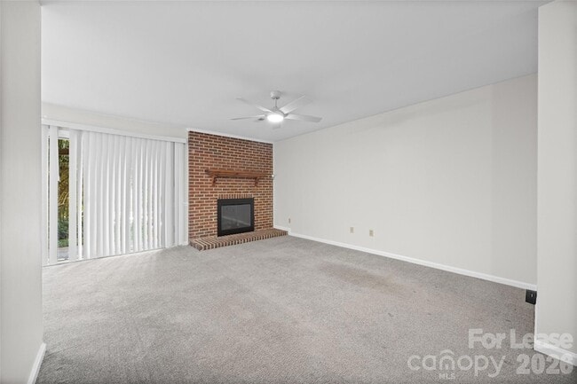 Photo - 2920 Iron Gate Ln