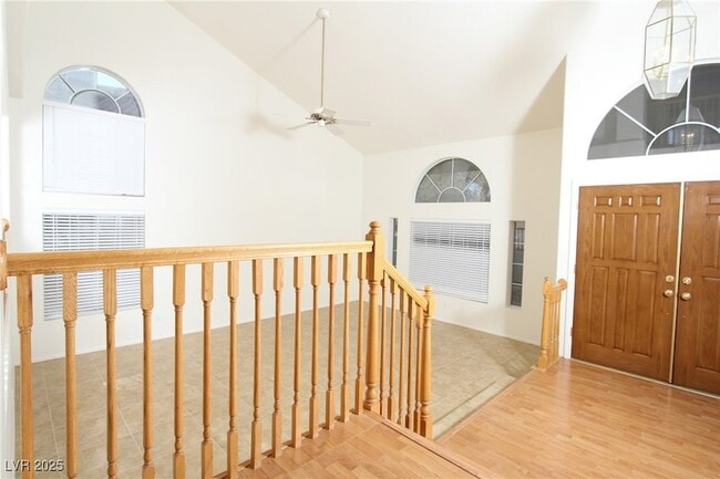 Photo - 2830 Via Stella St