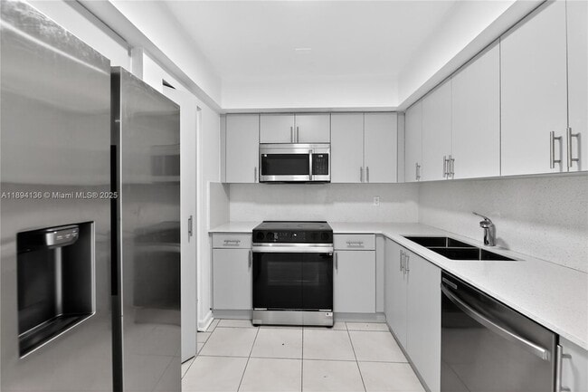 Photo - 7001 NW 15th St Unit 7001