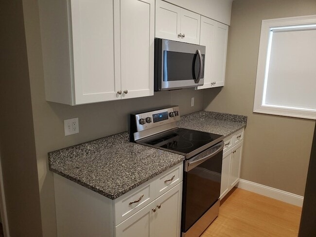 Photo - 110 Lucerne St