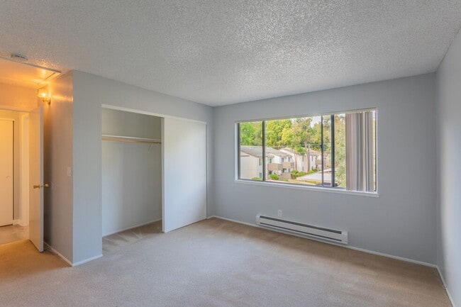 Photo - Del Coronado Apartments