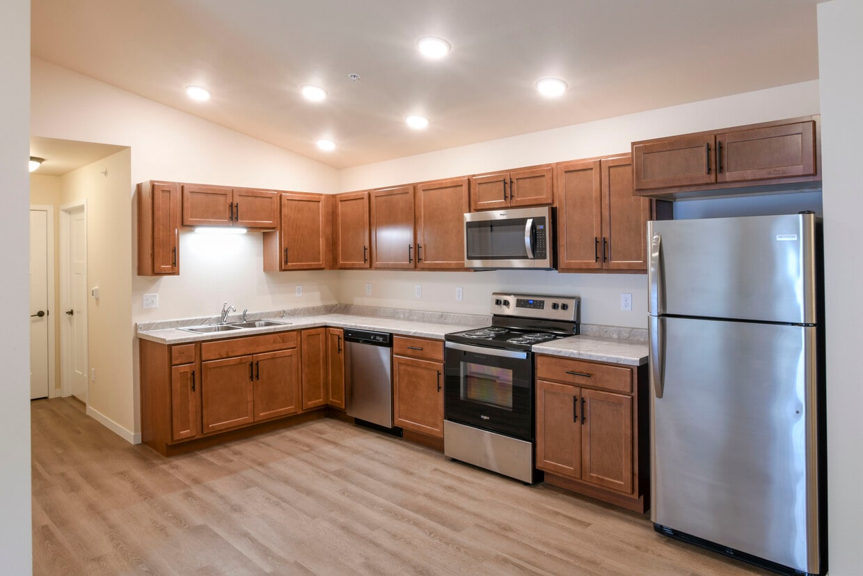Floor Plan - Ashton 2 Bedroom Upper