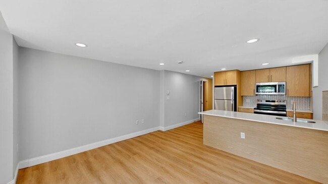 336060 - 98-106 Queensberry Street