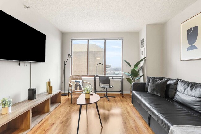 Photo - 401 12th St S Unit GO FL19-ID1474781P