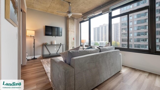 Photo - 5201 Leesburg Pike Unit 443.1408758