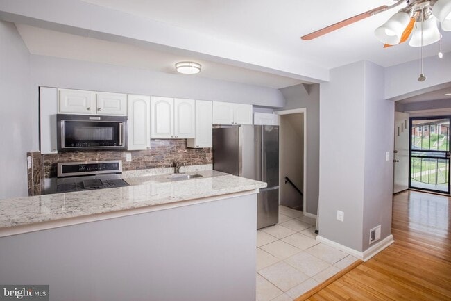 Photo - 8325 Dalesford Rd