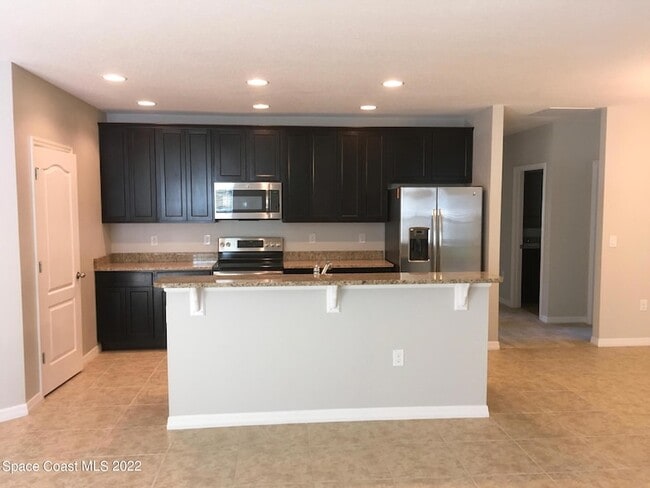 Photo - 967 Zambrana St SE