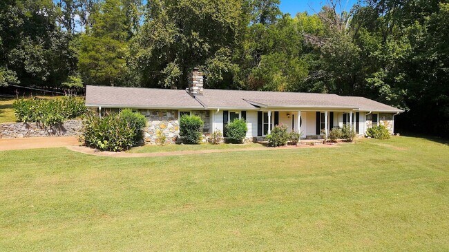 Photo - 5159 Saundersville Rd